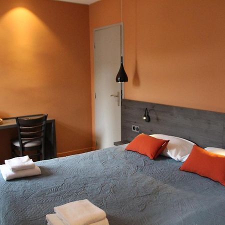 Hotel Le Pont Neuf 생 아프리크 외부 사진